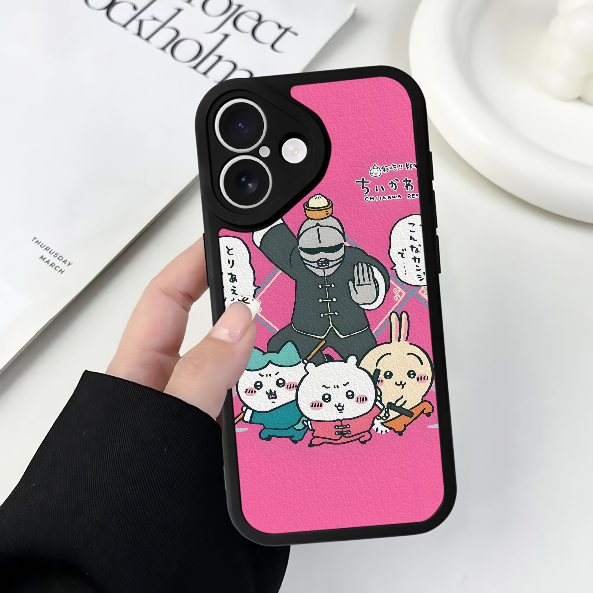（画像用） ちいかわ Chii-kawa 【iPhone 16シリーズ対応】シリコンスマホケース（レザー調） 材質：シリコン